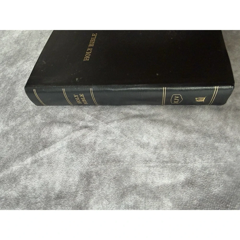 Thomas Nelson Holy Bible King James Version KJV Red-Letter Hardcover 2015
